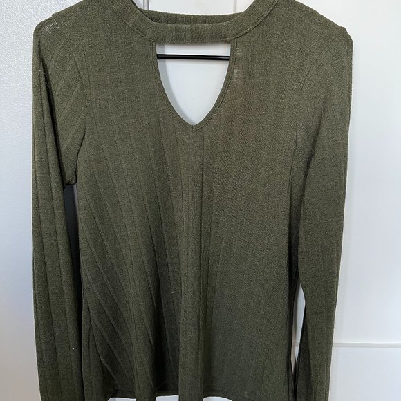 BKE Cut Out Ribbed V-Back Top - Picture 2 of 7